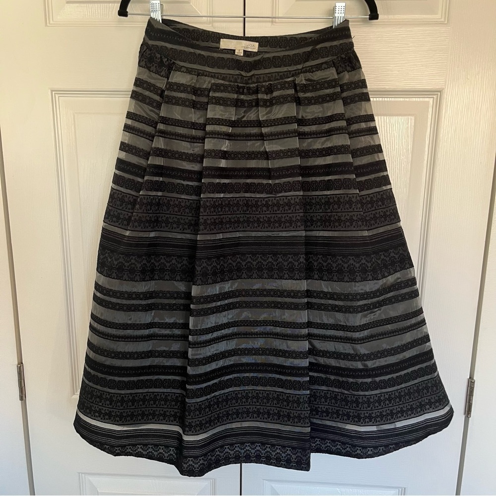 JOA Los Angeles Black and Grey Striped Netted Tulle Lined Full Midi Skirt Size S